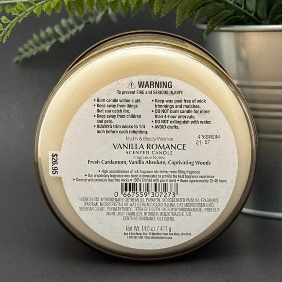 Bath and Body Works Vanilla Romance 3 Wick Candle - Picture 9 of 10